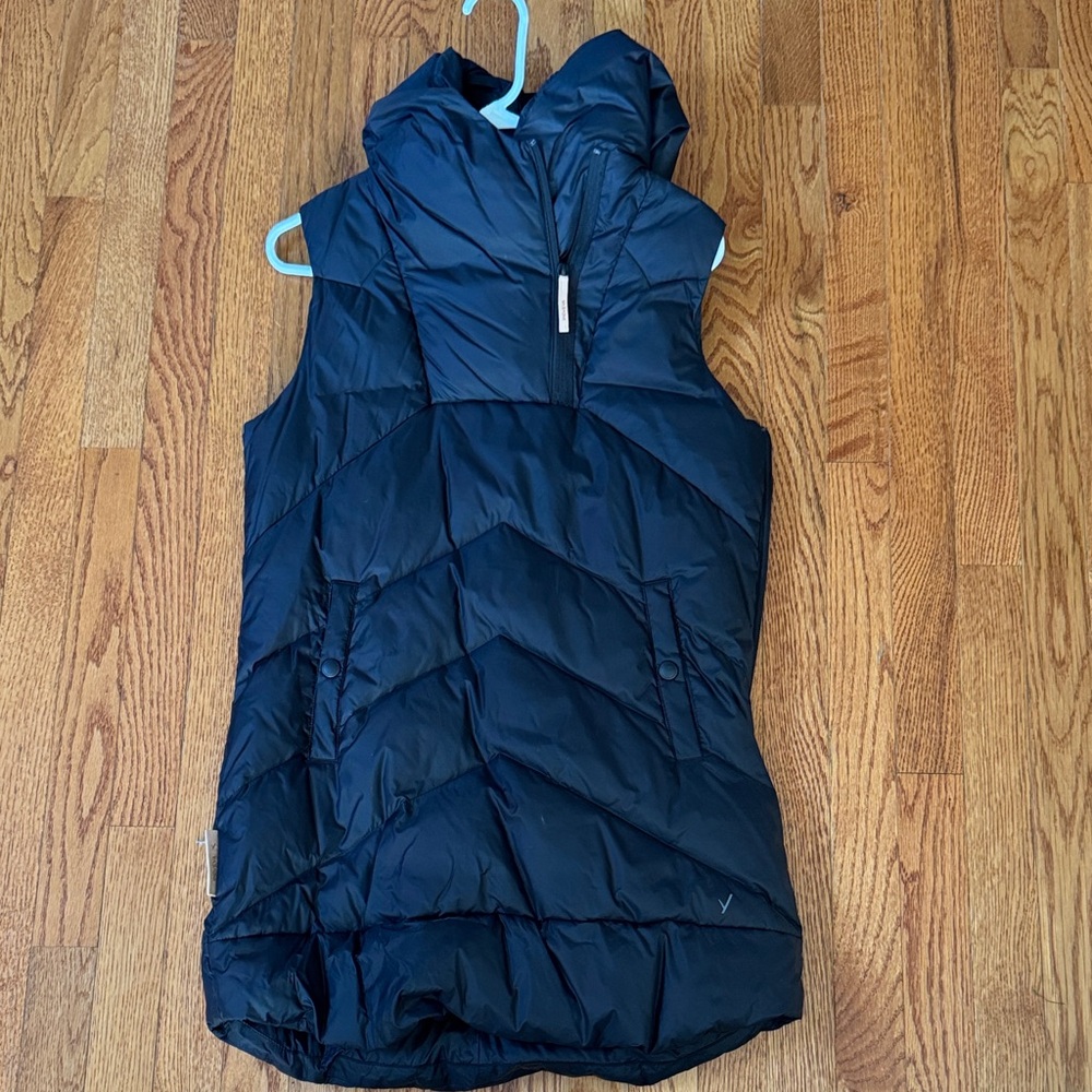 Barely worn Indyeva Women's Black Puffer Vest